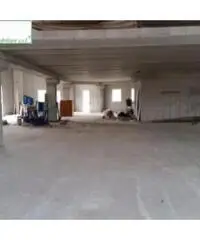 Guidonia: Vendita Laboratorio da 245mq con ascensore Guidonia: Vendita Laboratorio da 245mq con ascensore
