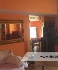 LADISPOLI -  Magazzino 300 mq indipendente.. LADISPOLI -  Magazzino 300 mq indipendente..
