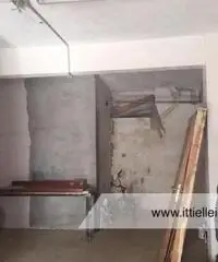 LADISPOLI -  Magazzino 300 mq indipendente.. LADISPOLI -  Magazzino 300 mq indipendente..
