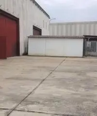 Monterotondo Scalo: Vendita Capannone da 800mq