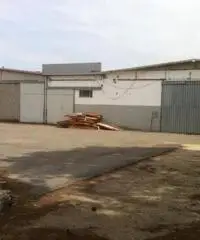 Pavona: Affitto Capannone da 800mq Pavona: Affitto Capannone da 800mq