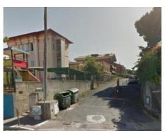 Pavona: Vendita Magazzino in Via degli Olmi