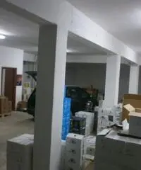 POMEZIA CENTRO LOCALE MAGAZZINO 150 MQ. POMEZIA CENTRO LOCALE MAGAZZINO 150 MQ.