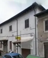 Quarantola: Vendita Capannone in Via Napoli, 179 Quarantola: Vendita Capannone in Via Napoli, 179