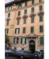 RifITI 042-23704 - Magazzino in Affitto a Roma - San Giovanni/Esquilino/San Lorenzo di 13 mq
