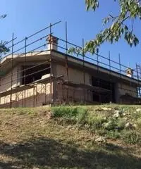 Santa Lucia: Vendita Magazzino in Via Palombarese