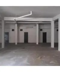 Santa Maria Delle Mole: Vendita Magazzino in Via Antonio Fantinnoli, 58 Santa Maria Delle Mole: Vendita Magazzino in Via Antonio Fantinnoli, 58