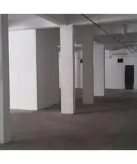 Santa Maria Delle Mole: Vendita Magazzino in Via Antonio Fantinnoli, 58 Santa Maria Delle Mole: Vendita Magazzino in Via Antonio Fantinnoli, 58