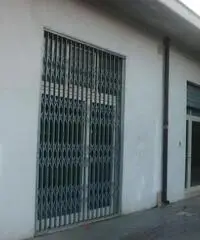 Affitto Magazzino da 150mq Affitto Magazzino da 150mq