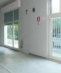 Affitto Magazzino da 150mq Affitto Magazzino da 150mq