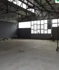 Centro città: Vendita Capannone in Contrada Caira