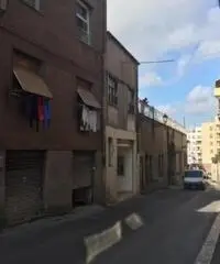 Vendita Laboratorio in Via Fontana delle Rose, 21 Vendita Laboratorio in Via Fontana delle Rose, 21
