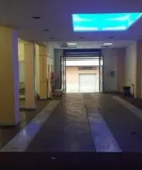 Vendita Magazzino in Via XXV Aprile