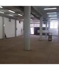 Vendita Magazzino in Via Lucrezia Romana