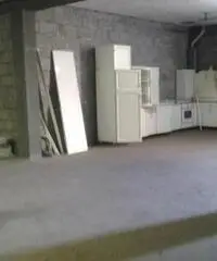 Vendita Magazzino in Via Calabria Vendita Magazzino in Via Calabria