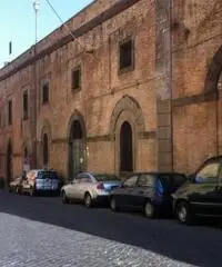 Vendita Magazzino in Via Borgo San Rocco Vendita Magazzino in Via Borgo San Rocco