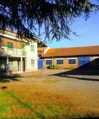 Rif: 3566 - Capannone in Affitto a Salassa Rif: 3566 - Capannone in Affitto a Salassa