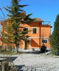 Stabile/Palazzo in Vendita di 300mq