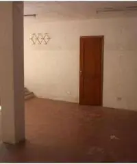 21531030-51 - Montegrino Valtravaglia affittasi laboratorio