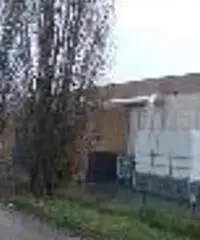 VICENZA CAPANNONE 6900 MQ