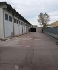 Affitto Capannone in via del commercio, 1/a Affitto Capannone in via del commercio, 1/a