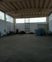 Calcinato vendesi capannone Calcinato vendesi capannone