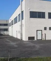 Capannone in Vendita a Poncarale