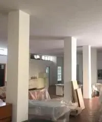 Vendita Magazzino da 215mq