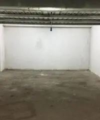 Vendita Magazzino in Via Modena Vendita Magazzino in Via Modena