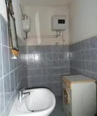 Deposito con corte a Mendicino in contrada Tivolille Deposito con corte a Mendicino in contrada Tivolille