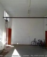 Centro città: Affitto Magazzino in Via Lepanto