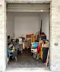 Rif: 21711222-3 - NUOVO SUL MERCATO - LOCALI COMMERCIALI ADIACENTI Rif: 21711222-3 - NUOVO SUL MERCATO - LOCALI COMMERCIALI ADIACENTI