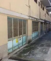 Centro città: Vendita Magazzino in Viale 3 Marzo 1970 Centro città: Vendita Magazzino in Viale 3 Marzo 1970