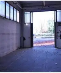 Affitto Capannone in Via Antonio Canova Affitto Capannone in Via Antonio Canova