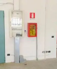 Centro: Affitto Capannone in Via Mario Idiomi