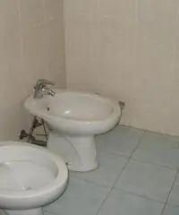 Limito: Affitto Laboratorio in Via Romagna