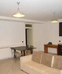 Rif: Taverna al piano seminterrato - Magazzino in Vendita a Milano