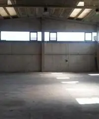 Vendita Capannone da 330mq Vendita Capannone da 330mq