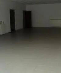 Vendita Capannone da 185mq con ascensore Vendita Capannone da 185mq con ascensore