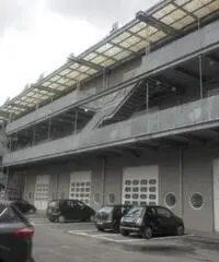 Vendita capannone mq. 280 - Legnano Vendita capannone mq. 280 - Legnano