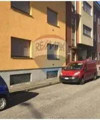 Vendita Laboratorio da 200mq Vendita Laboratorio da 200mq