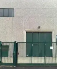 Affitto Capannone da 1200mq con ascensore Affitto Capannone da 1200mq con ascensore