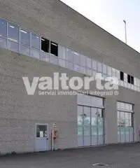 Vendita Capannone in Via I° Maggio Vendita Capannone in Via I° Maggio