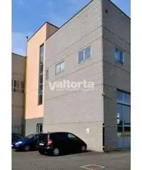 Vendita Capannone in Via I° Maggio Vendita Capannone in Via I° Maggio