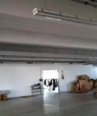 Affitto Capannone da 2000mq con ascensore