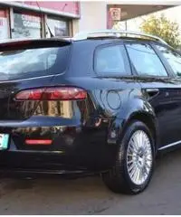 ALFA ROMEO 159 1.9 JTDm 16V Sportwagon Distinctive 2oo7 rif. 7188742 ALFA ROMEO 159 1.9 JTDm 16V Sportwagon Distinctive 2oo7 rif. 7188742