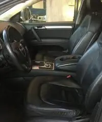 Audi Q7 3.0 V6 TDI 233CV 4x aut. Audi Q7 3.0 V6 TDI 233CV 4x aut.