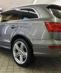 AUDI Q7 3.0 V6 TDI 245 CV S-LINE quattro tiptronic rif. 7191077