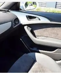 Audi RS6 Audi RS 6 Avant 4.0 TFSI quattro tiptronic, Matrix Audi RS6 Audi RS 6 Avant 4.0 TFSI quattro tiptronic, Matrix