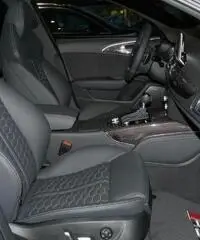 Audi RS6 Avant PERFORMANCE PANO MATRIX DYNAMIC BANG&OLUFSEN Audi RS6 Avant PERFORMANCE PANO MATRIX DYNAMIC BANG&OLUFSEN